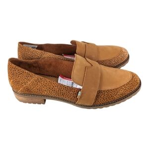 Toms tan mini cheetah print suede Mallory‎ flats loafers size 9.5
